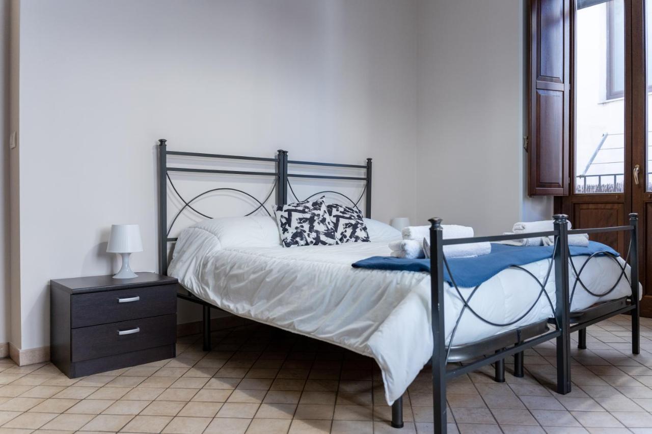 La Casa Al Duomo - Elegant Apartment Catania-Fontanarossai nemzetközi repülőtér Kültér fotó